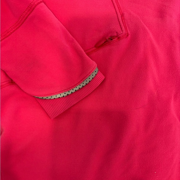 Ivivva Pink Pullover 1/4 Zip with Blue Accents and reflective detailing sz 12 - Picture 4 of 5